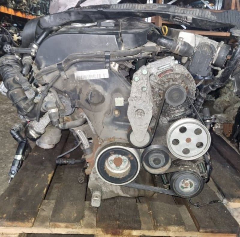 Двигатель AMB AUDI A4 8E5 AMB 2003 (б/у)