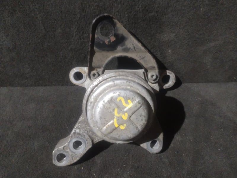 Опора ДВС Volvo S60 Y20 B4164T 2012 перед. прав. (б/у)