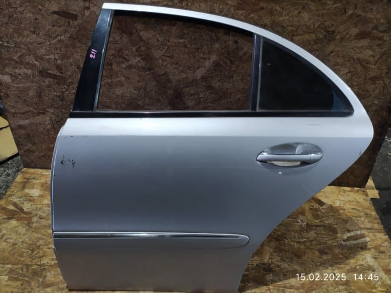Дверь Mercedes E-klasse S211 112.951 2002 задн. лев. (б/у)