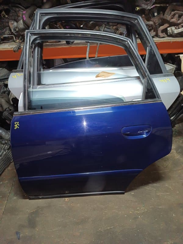Дверь Audi A4 8D2 APT 1.8 2000 задн. лев. (б/у)