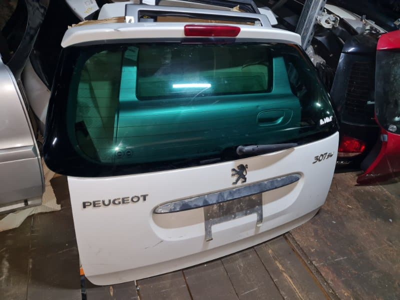КРЫШКА СТОП СИГНАЛ НЕ ПРОДАЕТСЯ Peugeot 307 3H RFN EW10J4 2004 (б/у)