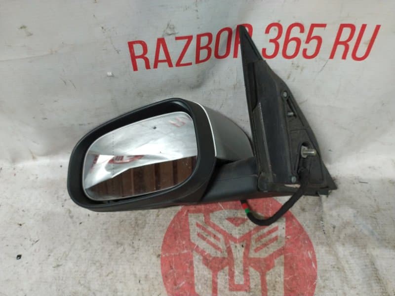 Зеркало Volvo V50 MW B5254T3 2007 лев. (б/у)