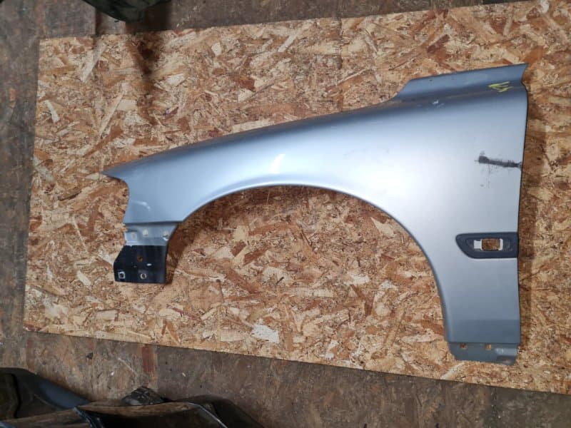 Крыло Volvo S60 RS B5254T2 2004 перед. лев. (б/у)