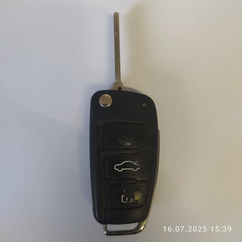 Ключ зажигания Audi A4 8EC BGB 2006 (б/у)