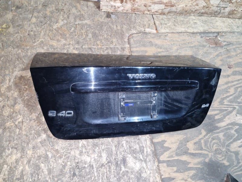 Крышка багажника Volvo s40 MS B5244S4 2008 (б/у)