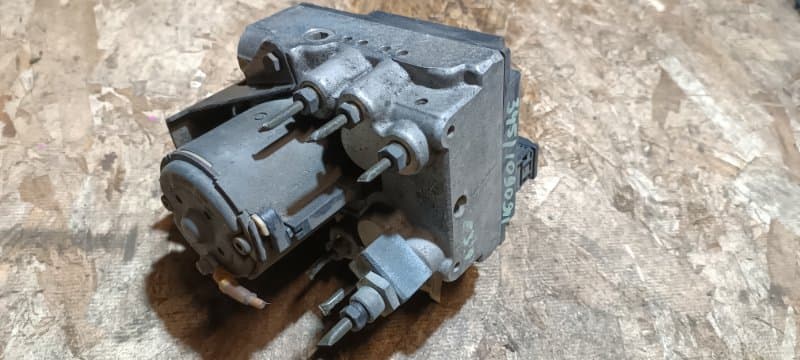 Блок abs BMW 5 E39 M52B28 1996 (б/у)