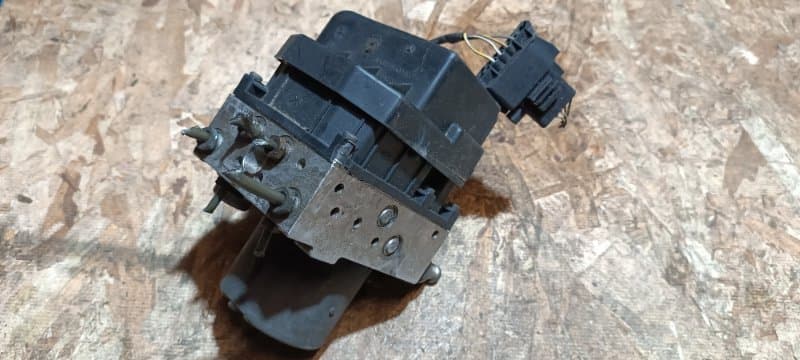 Блок abs Mercedes-Benz Viano W639 112.951 2004 (б/у)