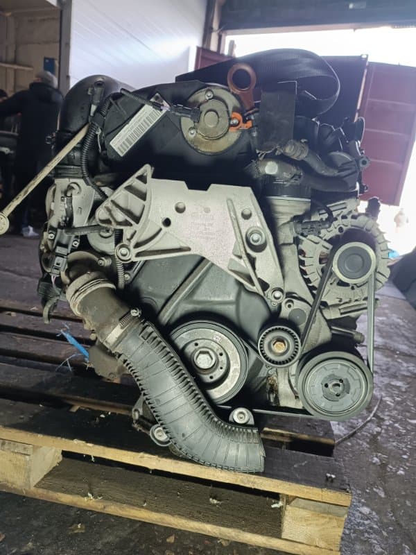 Двигатель CAW Volkswagen Tiguan 5N1 CAW 2009 (б/у)