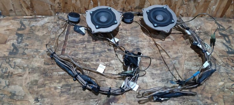 КОМПЛЕКТ ДИНАМИКОВ PREMIUM SOUND BMW X1 E84 N46B20B 2011 перед. (б/у)