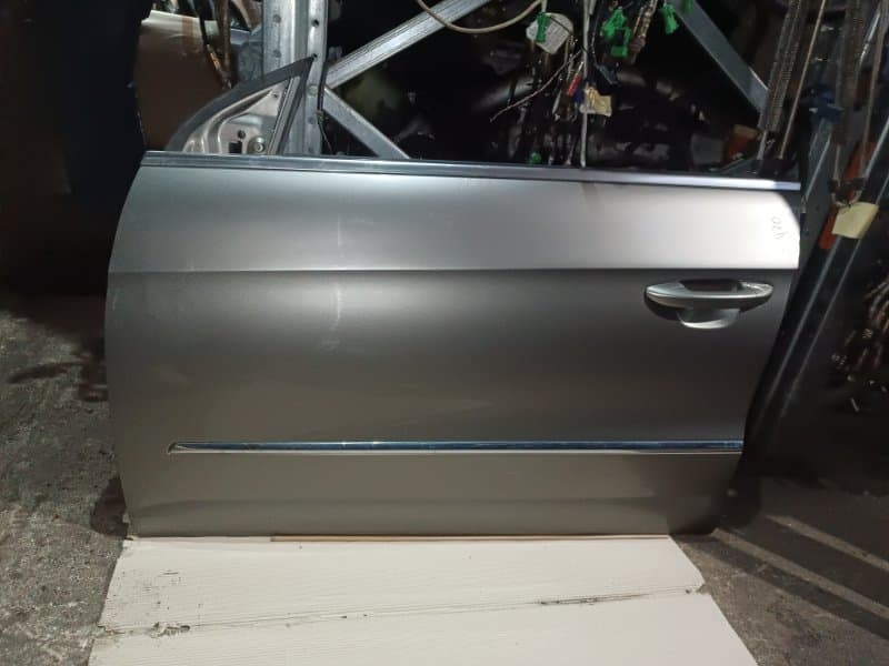 Дверь Volkswagen Passat CC 358 CCZ 2010 перед. лев. (б/у)