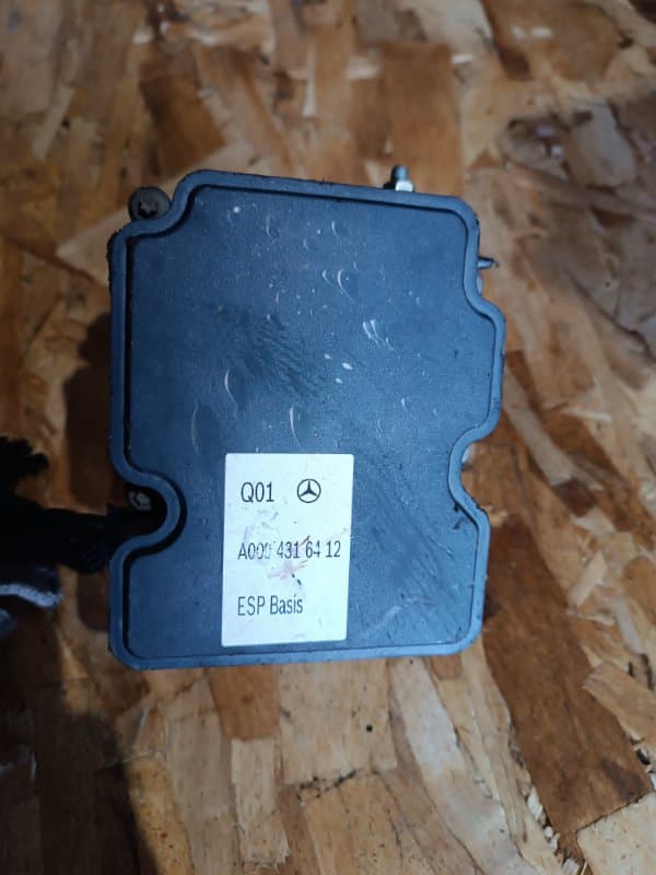 Блок abs Mercedes-Benz A-Class W176 270.910 2015 (б/у)