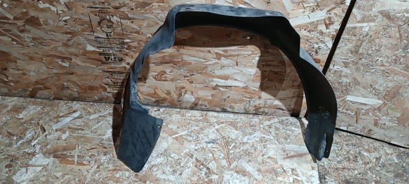 Подкрылок Audi A3 8L1 AQA 1999 перед. прав. (б/у)