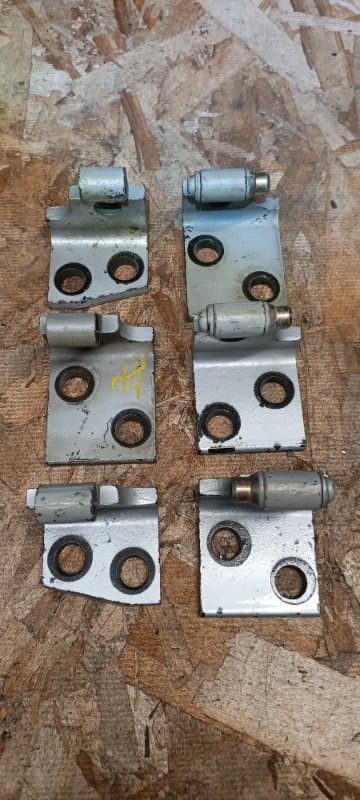 Комплект петлей двери BMW X5 E53 M54B30 2005 (б/у)