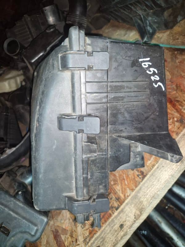Корпус воздушного фильтра Volvo XC70 B5254T2 2005 (б/у)