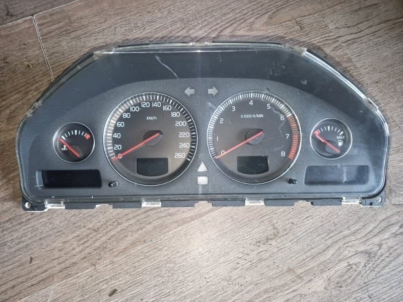 Щиток приборов Volvo S60 RS B5254T2 2004 (б/у)