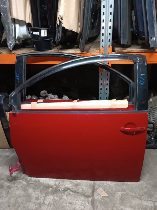 Дверь Volkswagen BEETLE 1C1 BFS 2008 лев. (б/у)
