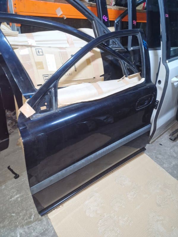 Дверь Volvo S60 RS B5254T2 2004 перед. лев. (б/у)