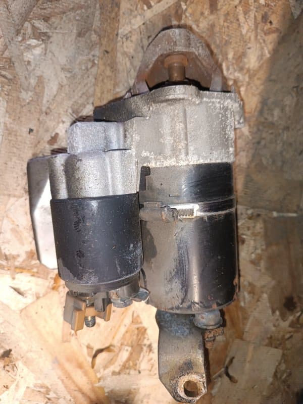 Стартер Audi A4 8E5 AMB 2003 (б/у)